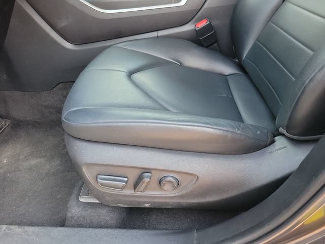 Used 2022 Toyota Highlander XLE FWD image 14