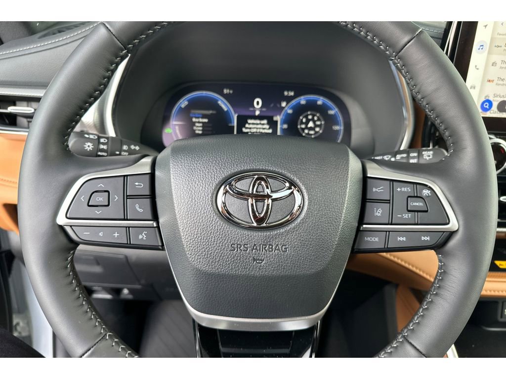 New 2026 Toyota Highlander Platinum image 26
