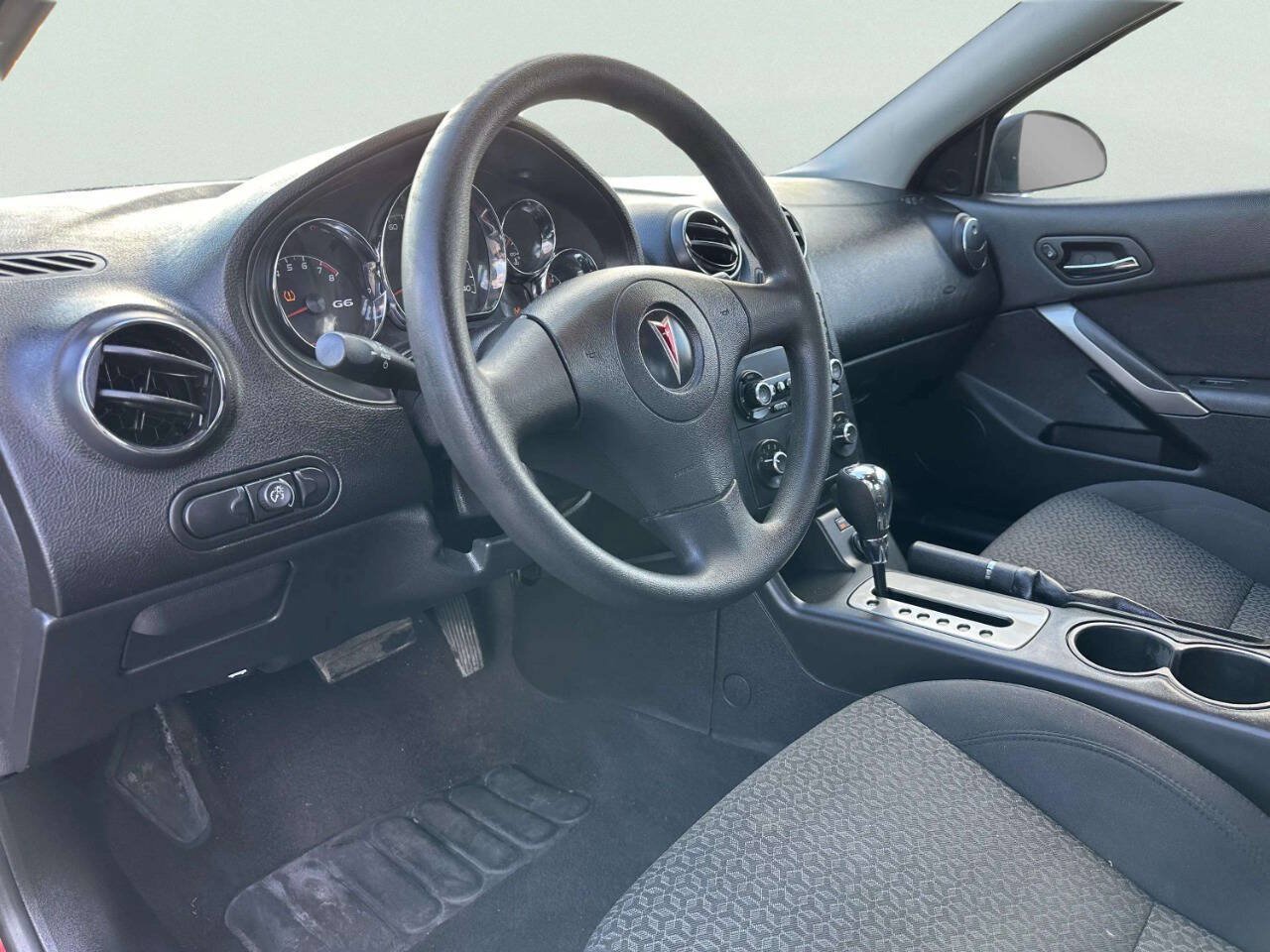 Used 2008 Pontiac G6 Value Leader FWD image 12