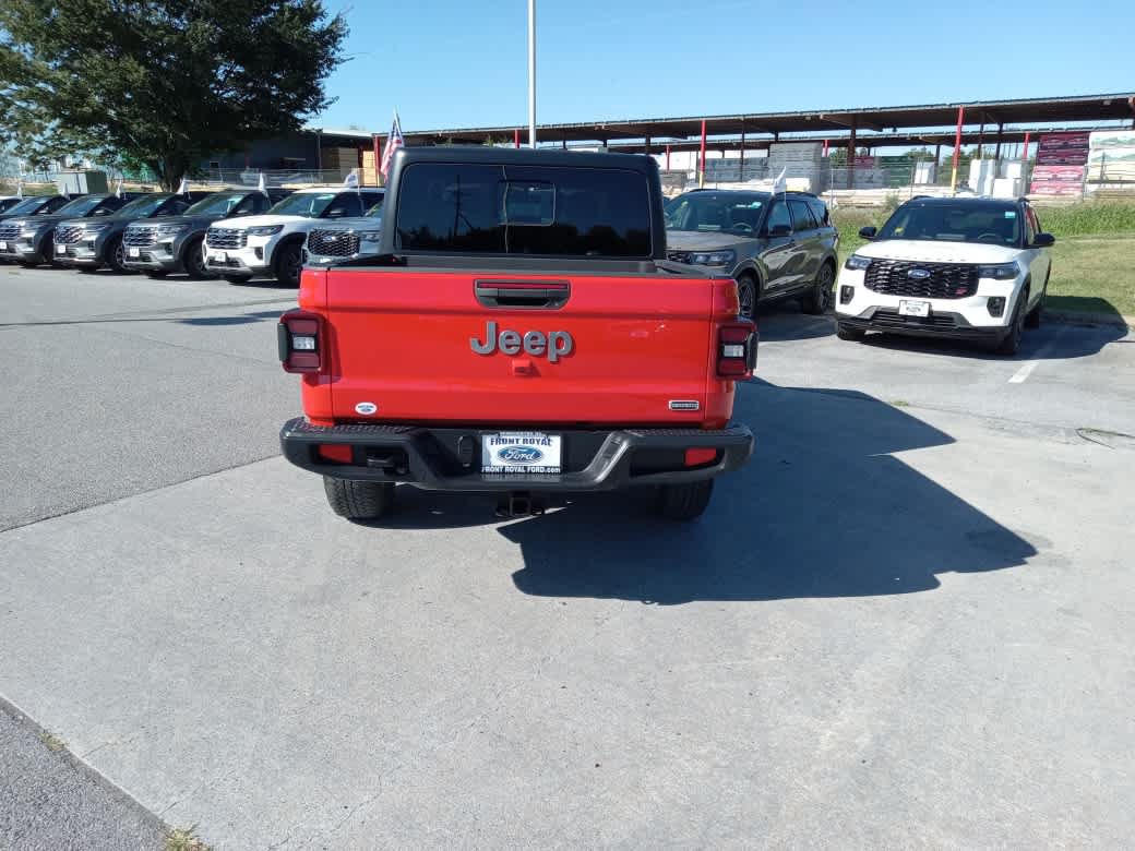 Used 2022 Jeep Gladiator Overland w/ Popular Equipment Package AWD/4WD image 6