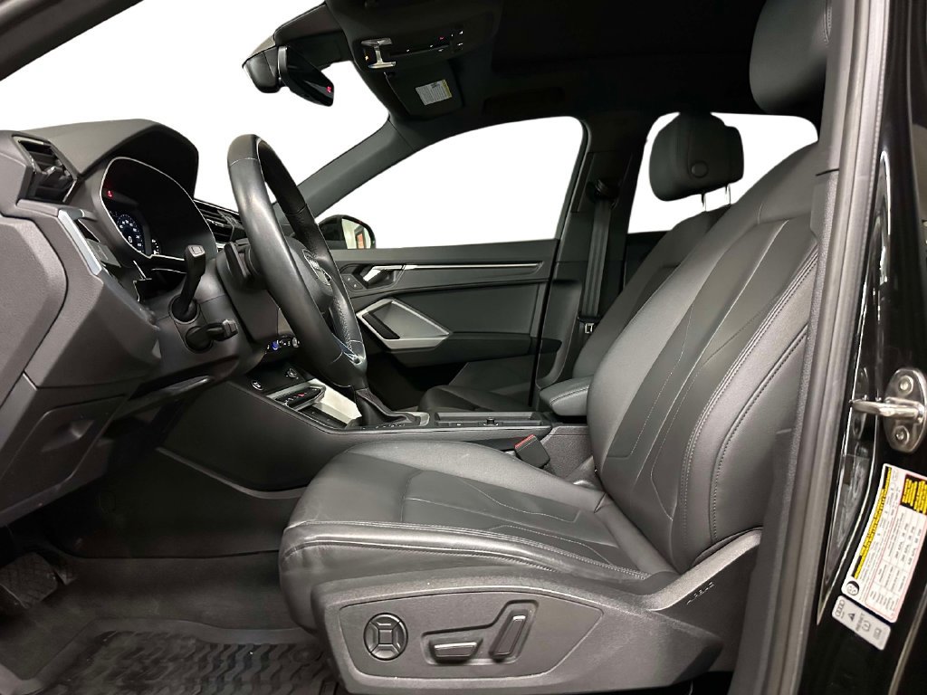 Used 2022 Audi Q3 2.0T Premium w/ Convenience Package AWD/4WD image 14