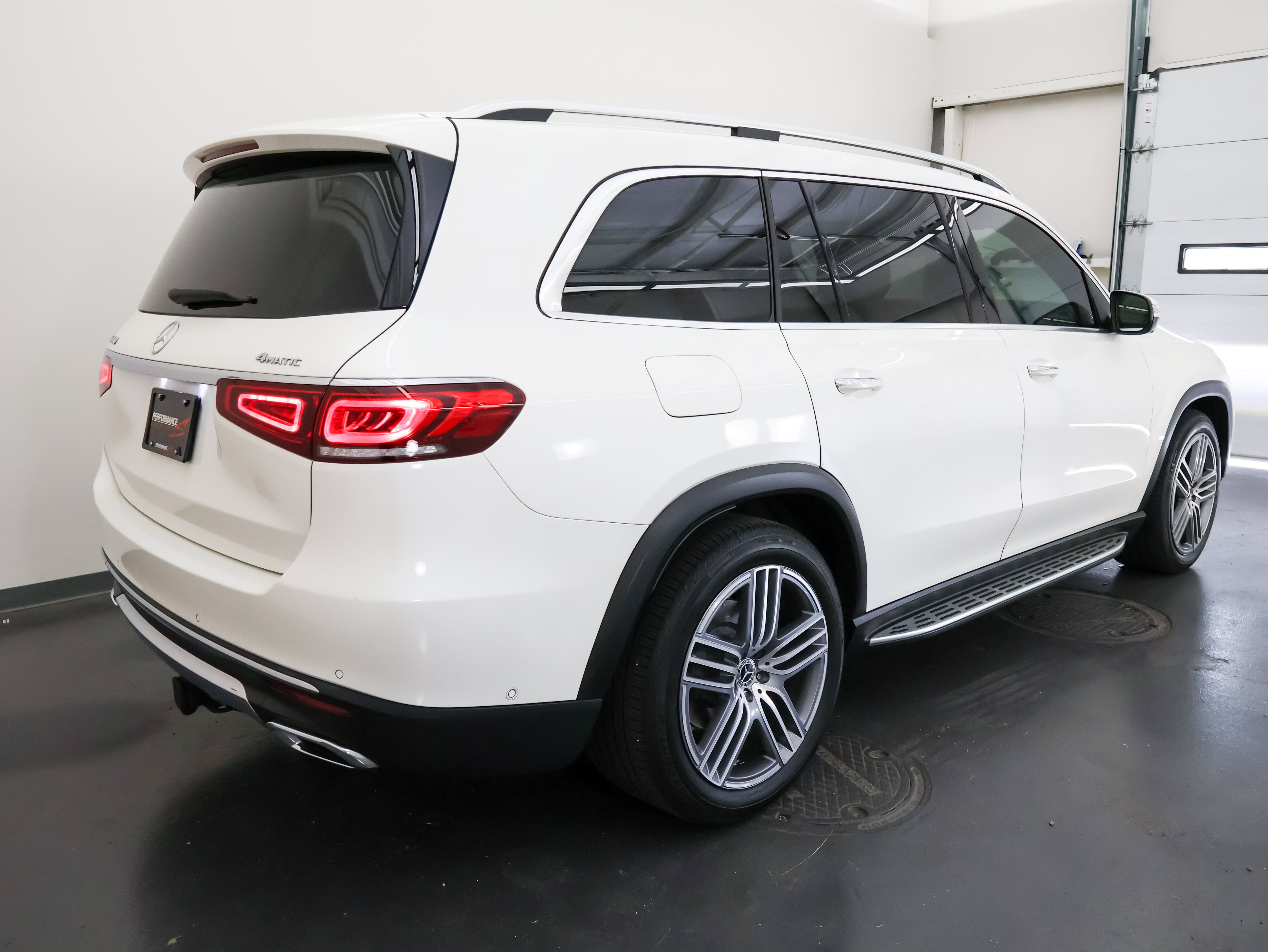 Used 2021 Mercedes-Benz GLS 450 4MATIC image 3