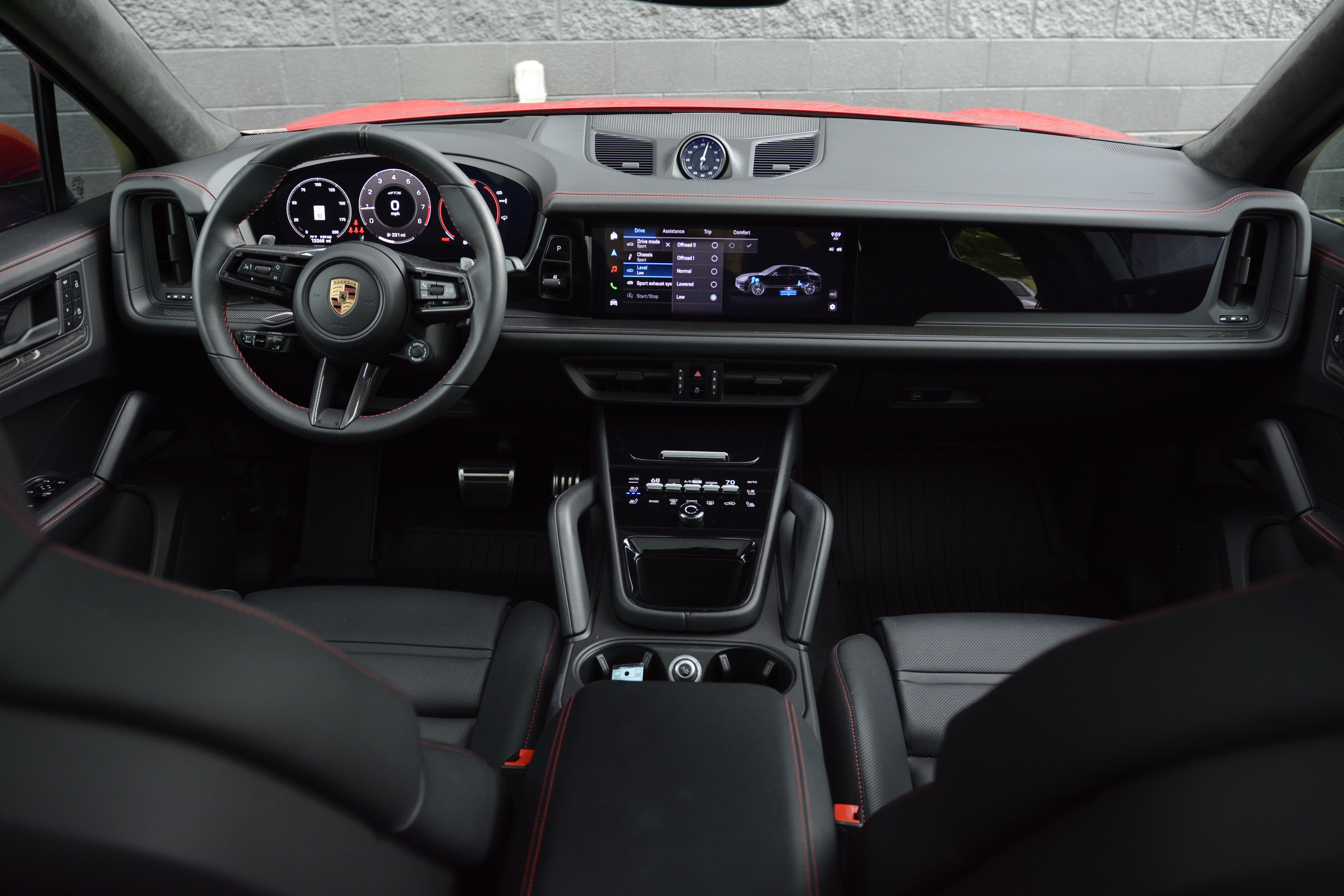 Certified 2025 Porsche Cayenne GTS AWD/4WD image 12