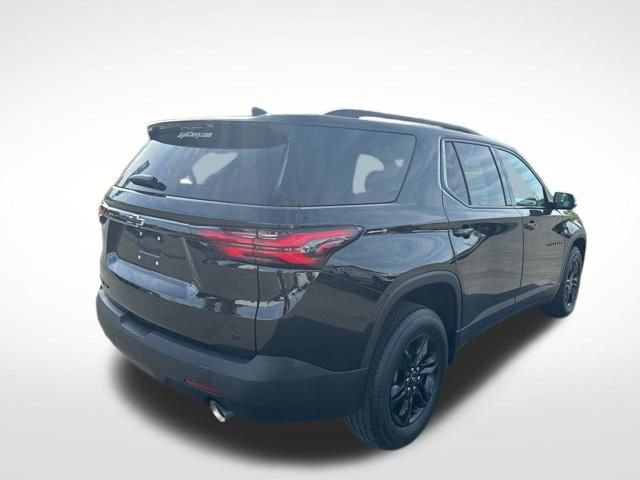 Used 2023 Chevrolet Traverse LT w/ Midnight/Sport Edition AWD/4WD image 5