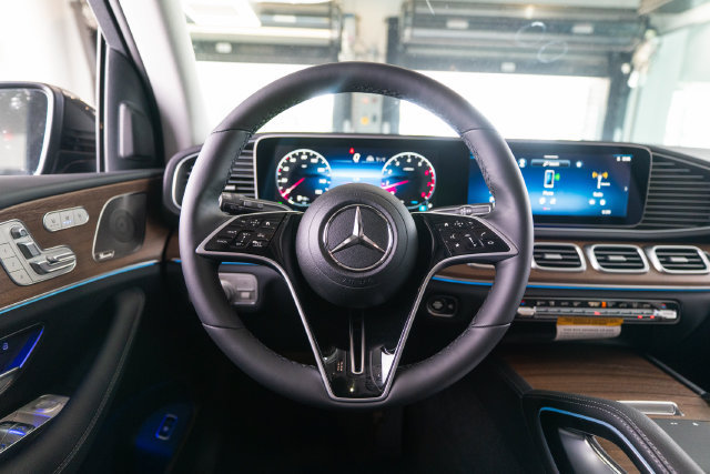 New 2026 Mercedes-Benz GLE 450 4MATIC image 15