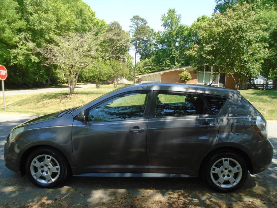 Used 2009 Pontiac Vibe w/ Preferred Package FWD image 8