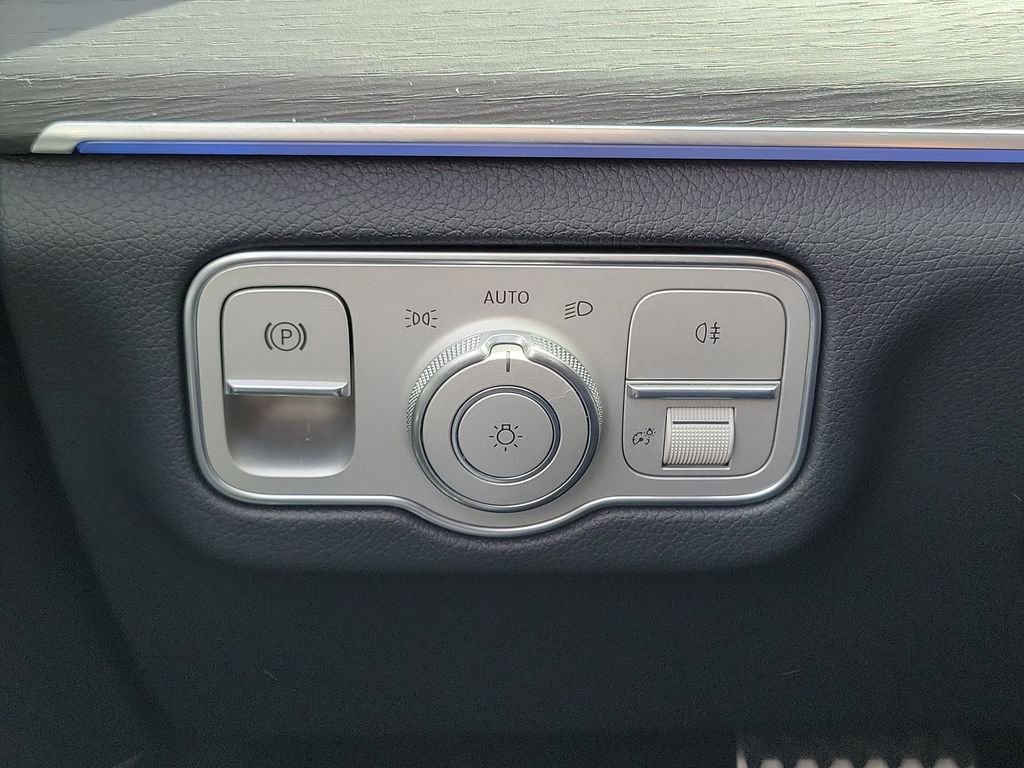 Used 2026 Mercedes-Benz GLS 450 4MATIC image 18