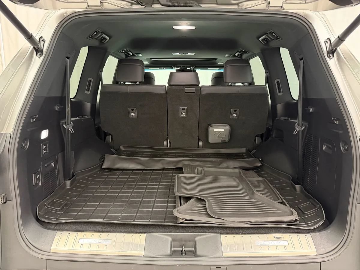 Used 2023 Lexus LX 600 4WD w/ Appearance Package image 48
