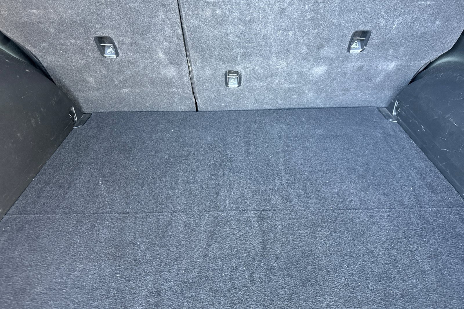 Used 2024 Kia Sportage LX image 18