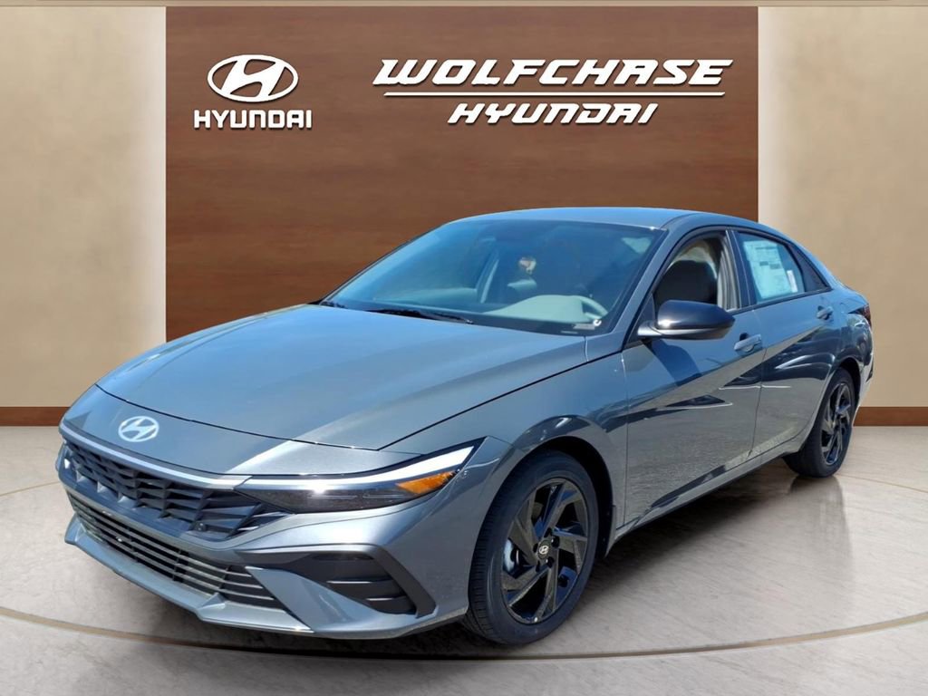 New 2026 Hyundai Elantra Sport FWD image 1