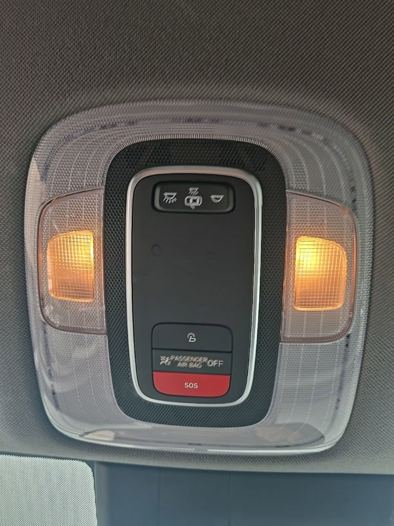 Used 2022 Hyundai Elantra Blue image 25