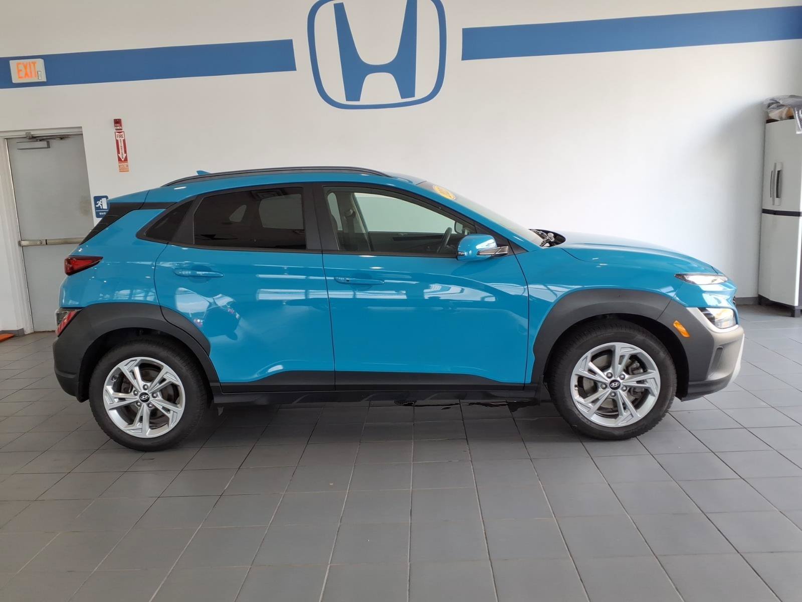 Used 2023 Hyundai Kona SEL w/ Cargo Package AWD/4WD image 4
