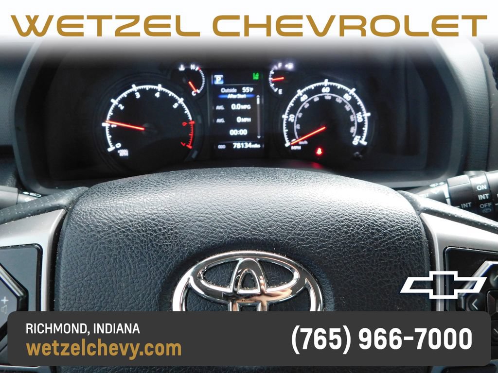 Used 2020 Toyota 4Runner SR5 AWD/4WD image 25