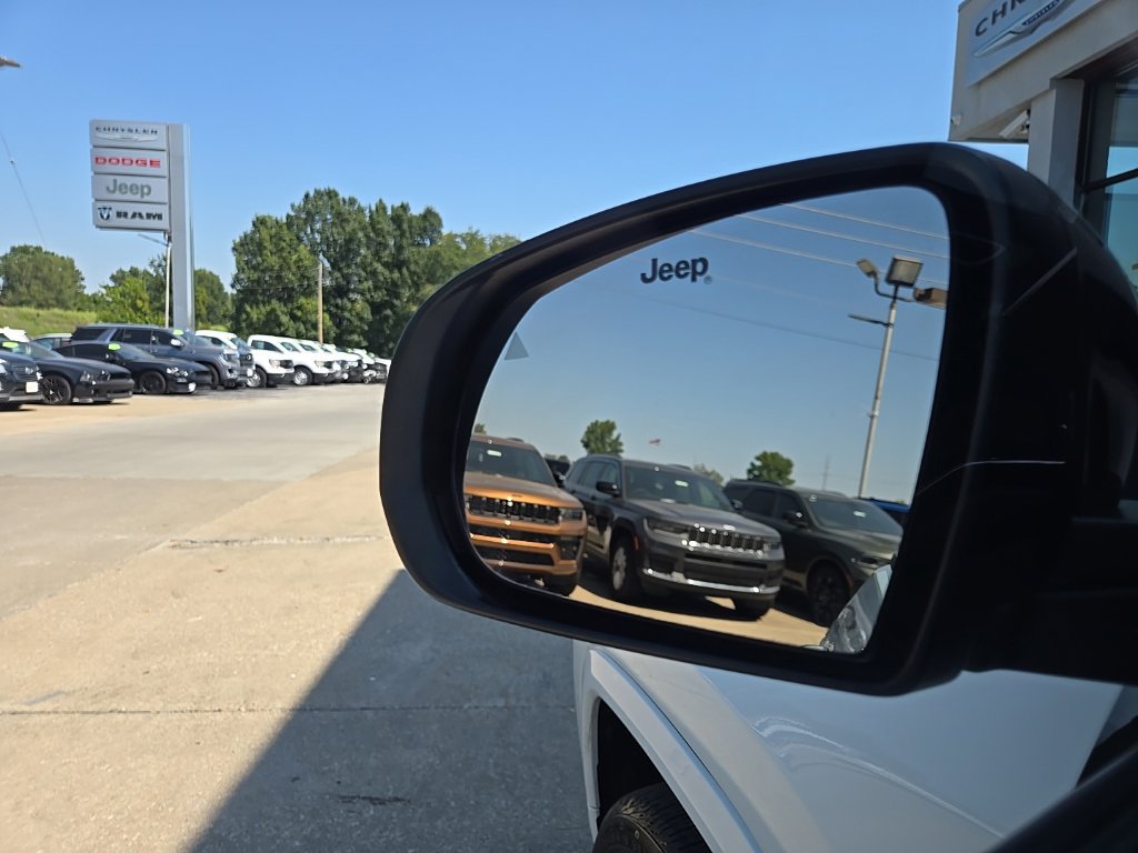 Used 2024 Jeep Compass Limited w/ High Altitude Package AWD/4WD image 29