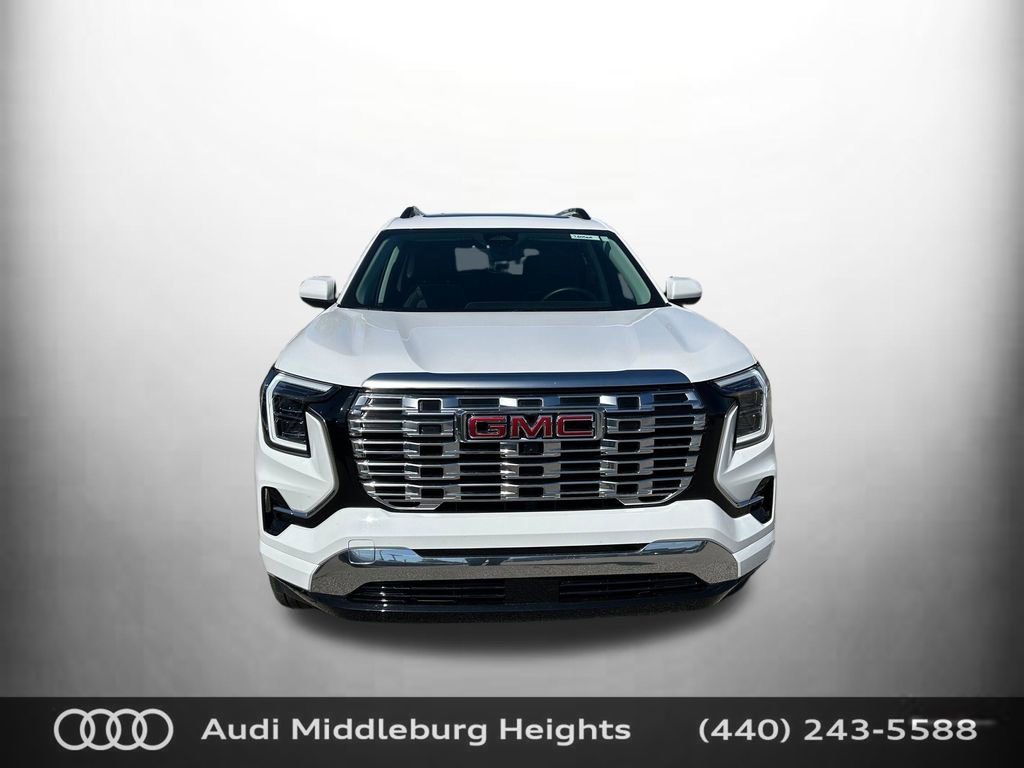 Used 2026 GMC Terrain Denali w/ LPO, Floor Liner Package AWD/4WD image 2