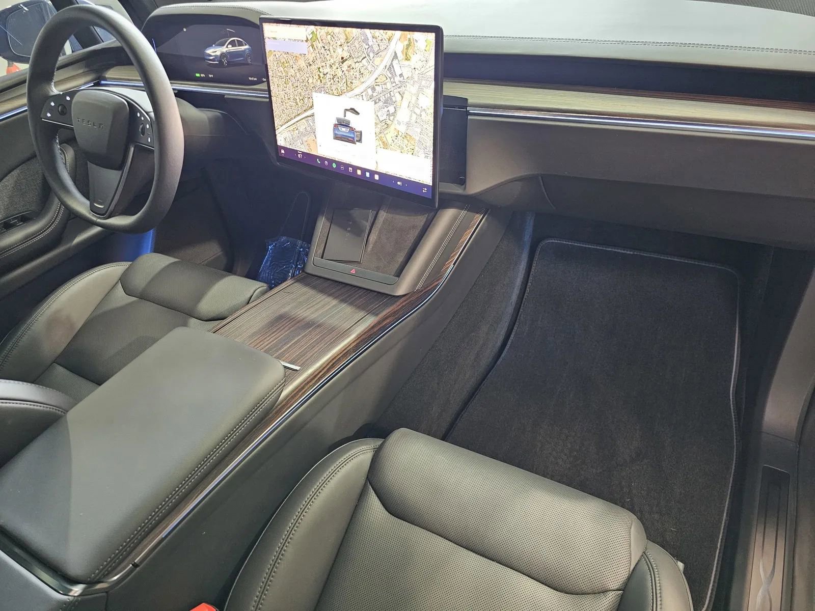 Used 2026 Tesla Model X AWD/4WD image 5