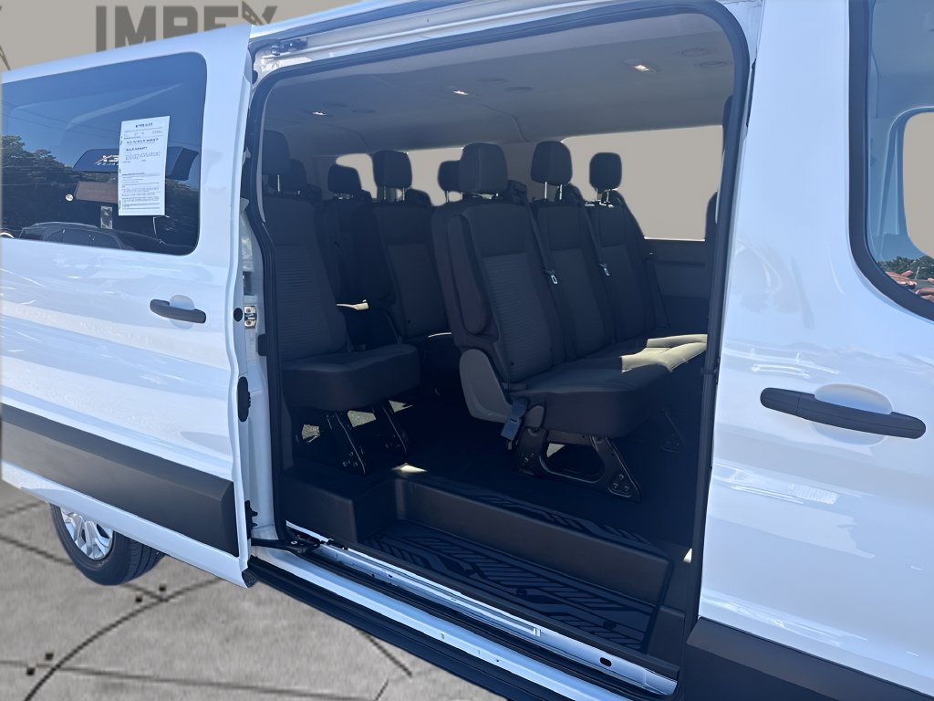 Used 2024 Ford Transit 350 XLT RWD image 24