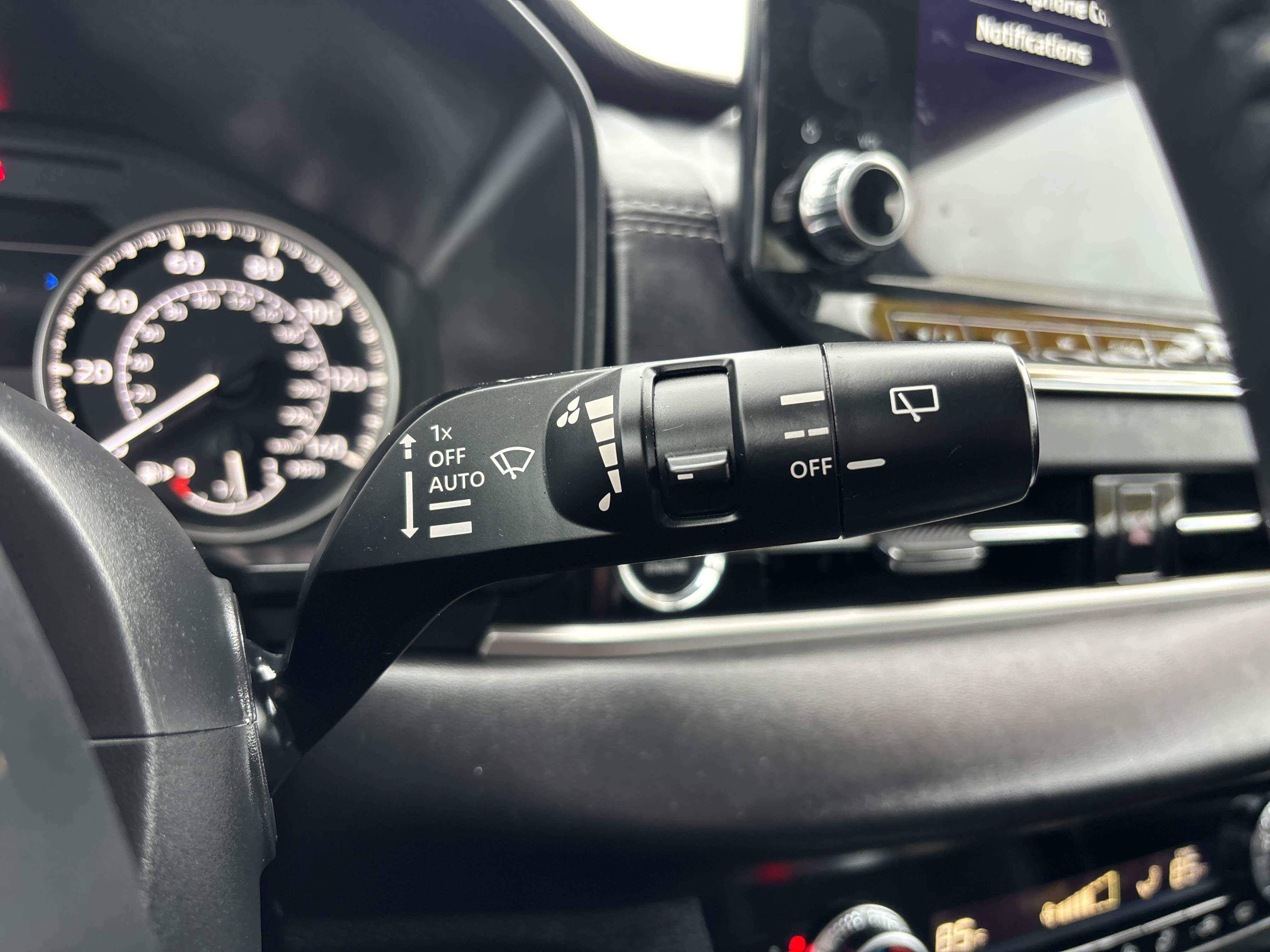 Used 2024 Mitsubishi Outlander SE image 27