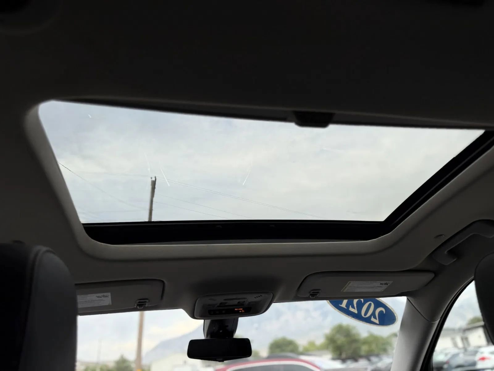 Used 2021 Chevrolet Traverse Premier w/ Redline Edition AWD/4WD image 21