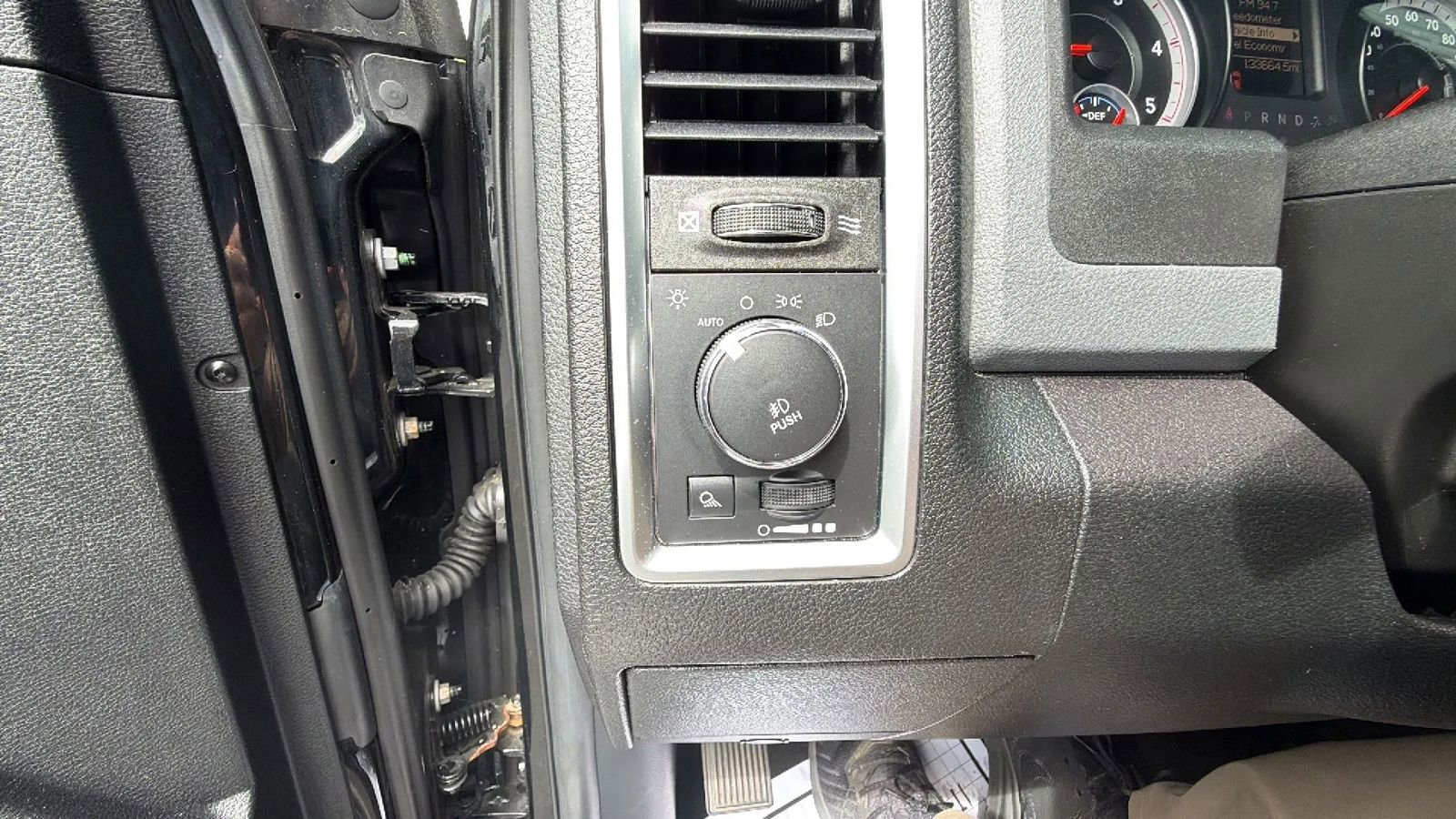 Used 2014 RAM 3500 Big Horn image 23