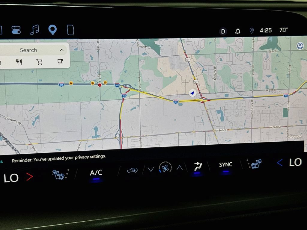 Used 2026 Chevrolet Traverse LT w/ LPO, Floor Liner Package FWD image 14