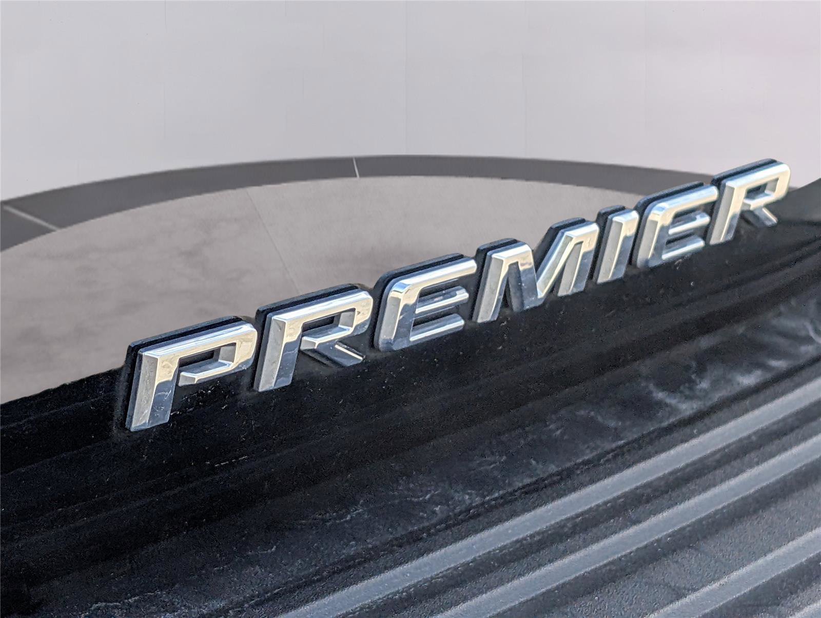 Used 2024 Chevrolet Tahoe Premier image 32