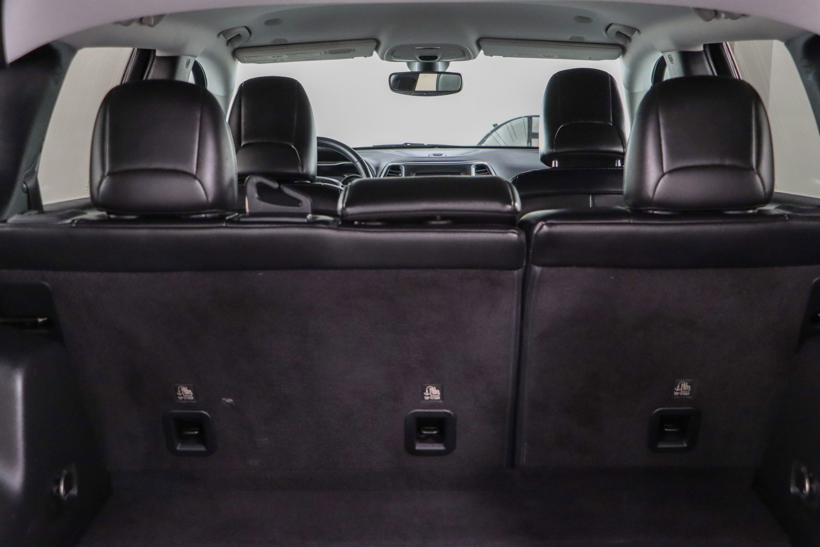 Used 2019 Jeep Cherokee Latitude Plus w/ Comfort/Convenience Group image 28