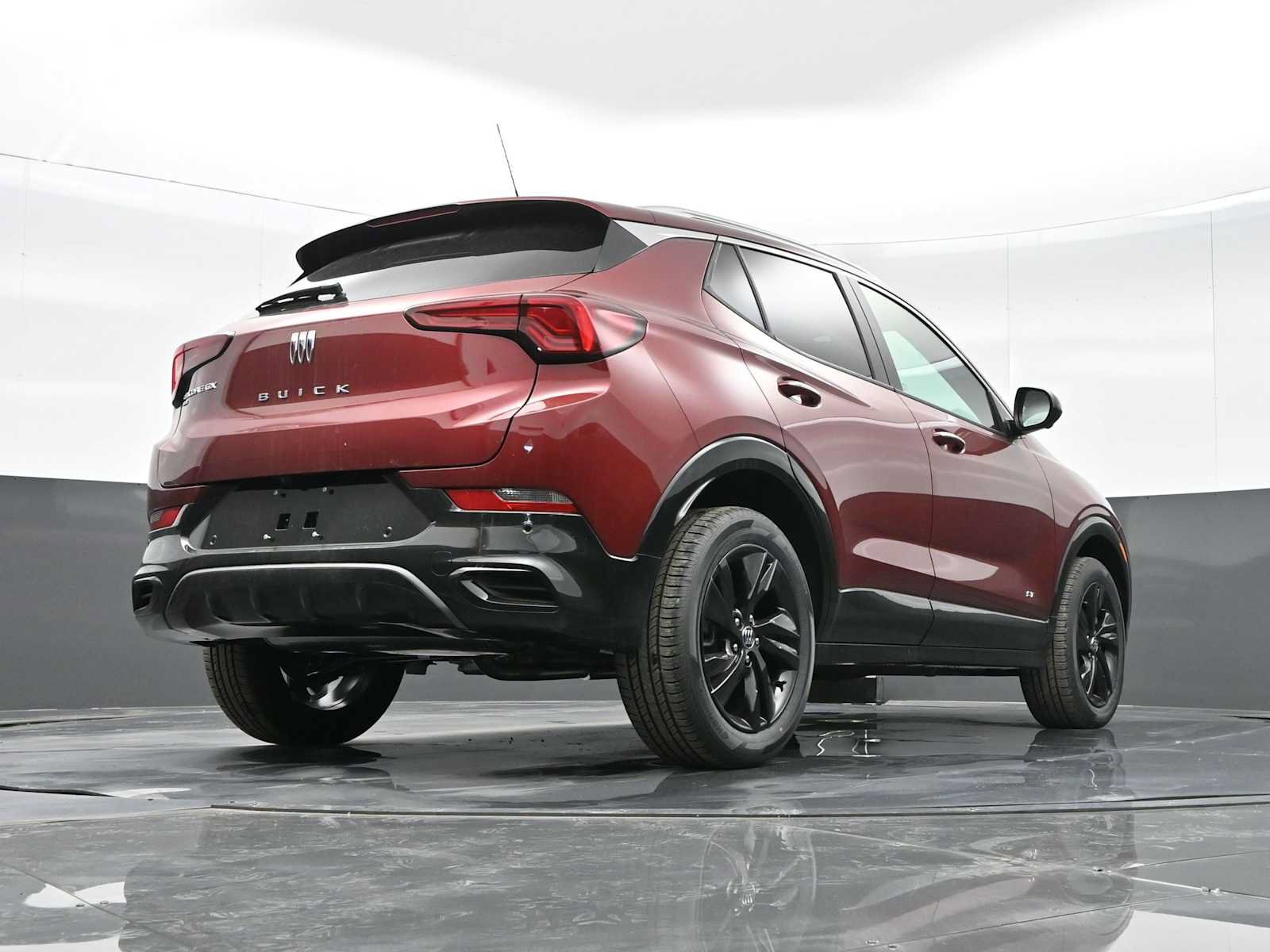 Used 2025 Buick Encore GX Sport Touring w/ Advanced Technology Package AWD/4WD image 32