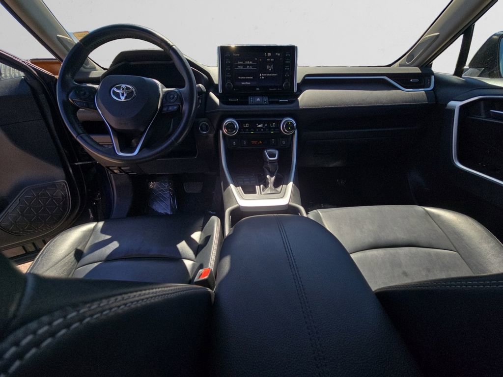 Used 2020 Toyota RAV4 XLE Premium AWD/4WD image 12