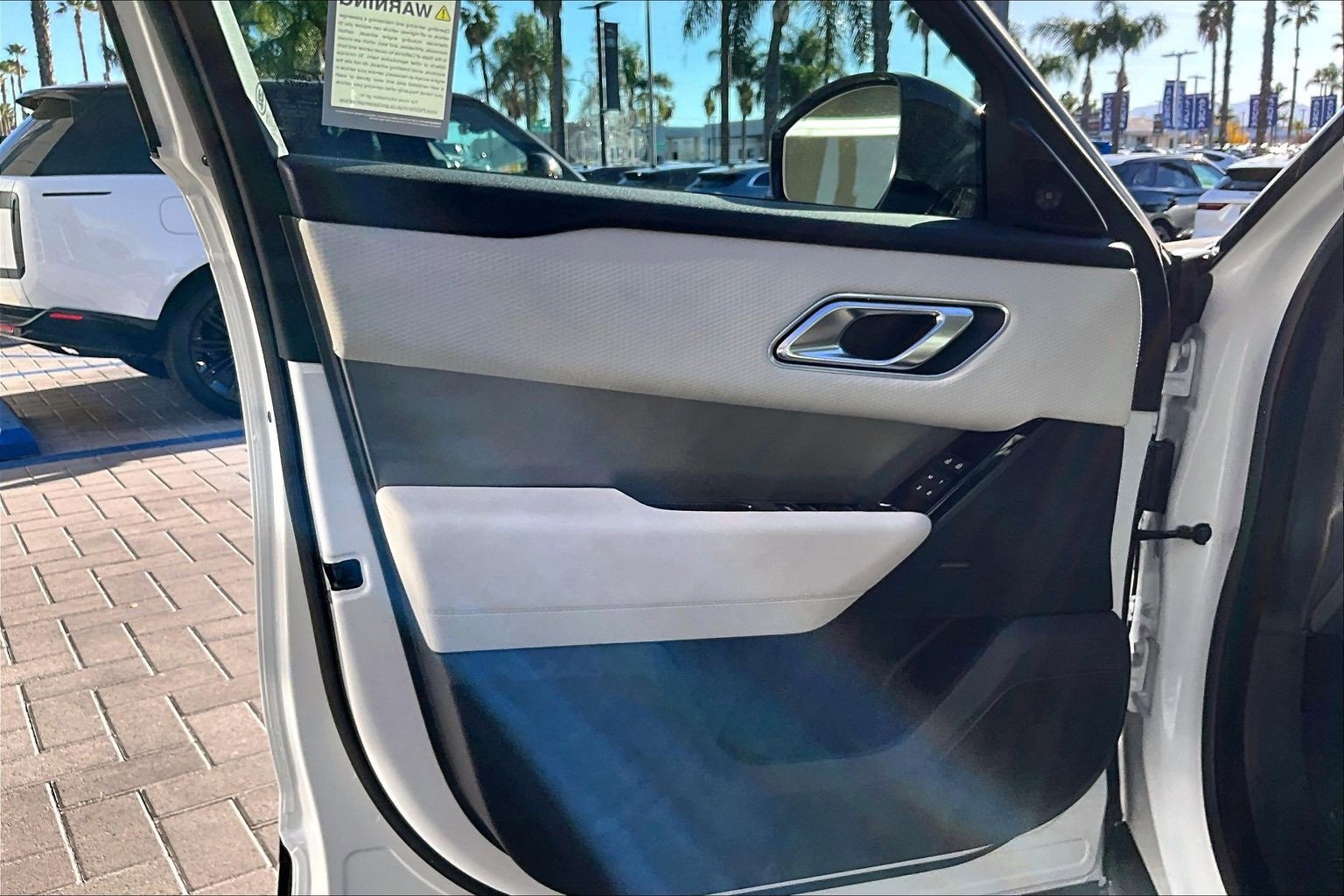 Used 2023 Land Rover Range Rover Velar S image 23