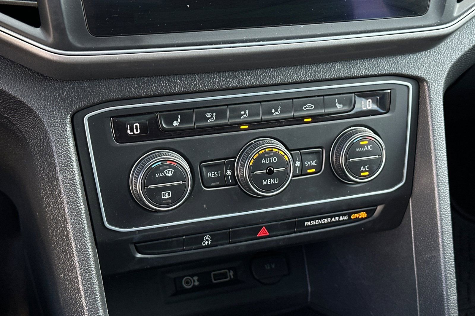 Used 2019 Volkswagen Atlas SE w/ Panoramic Sunroof Package image 21