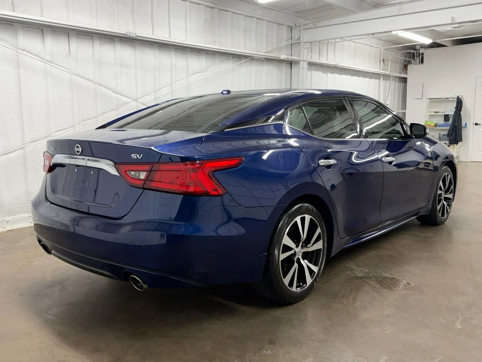 Used 2017 Nissan Maxima 3.5 SV FWD image 4