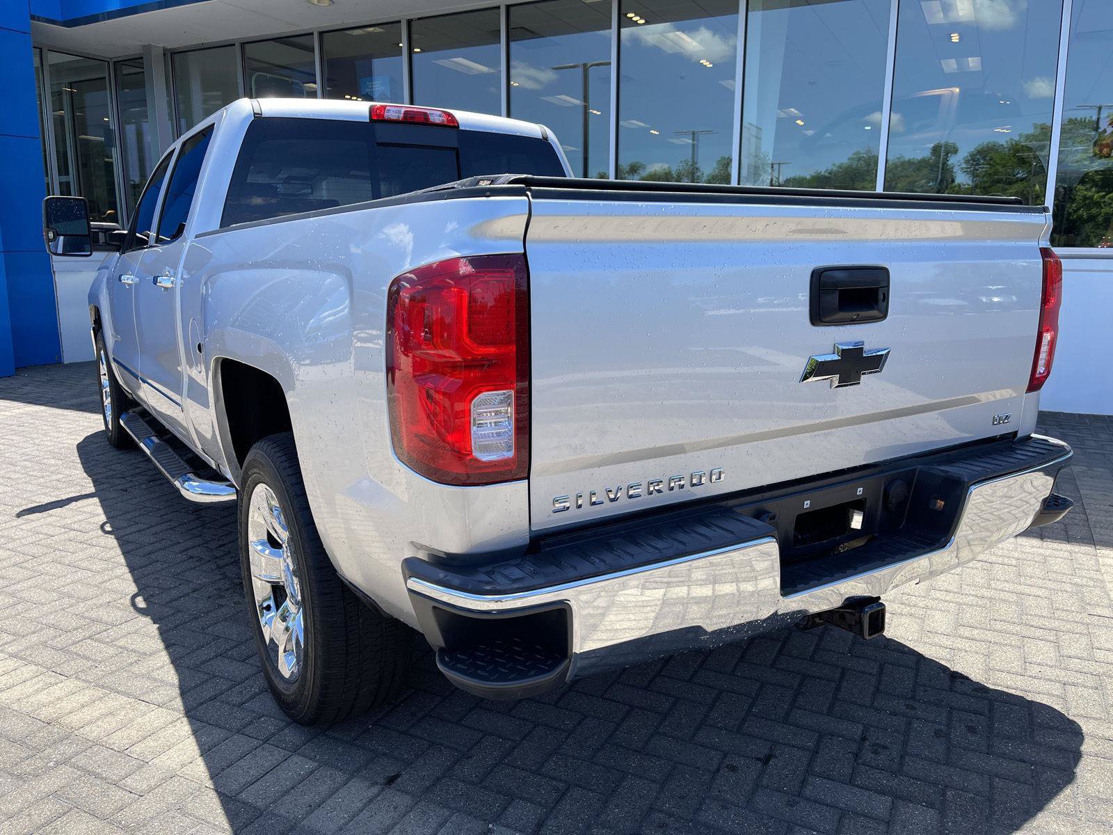 Used 2018 Chevrolet Silverado 1500 LTZ w/ Max Trailering Package AWD/4WD image 3