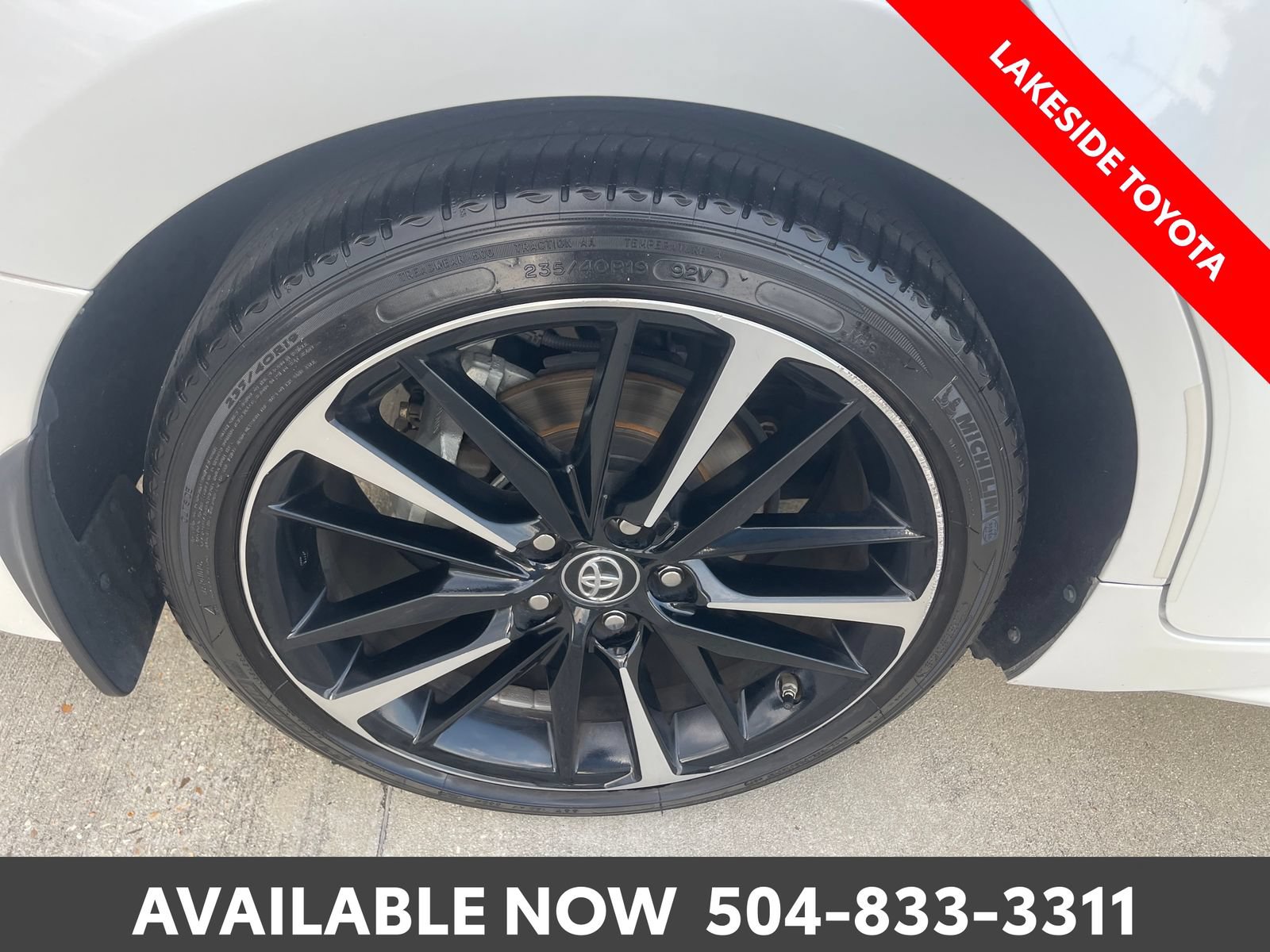 Used 2018 Toyota Camry XSE FWD image 11