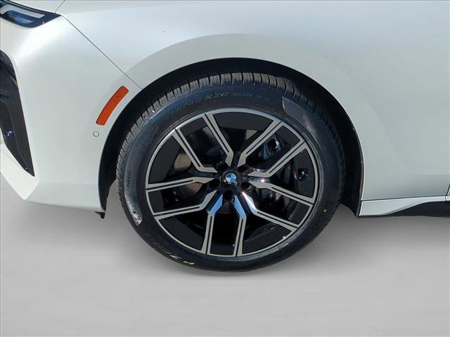 Certified 2025 BMW 740i RWD image 26