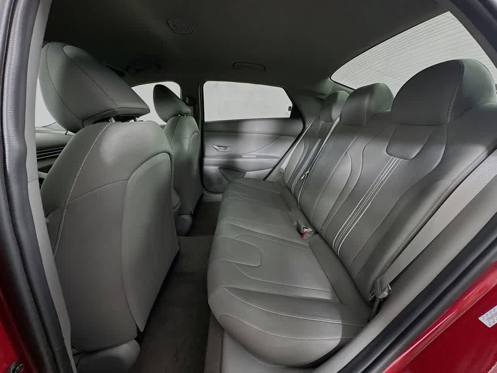 Used 2023 Hyundai Elantra SEL w/ Convenience Package FWD image 13