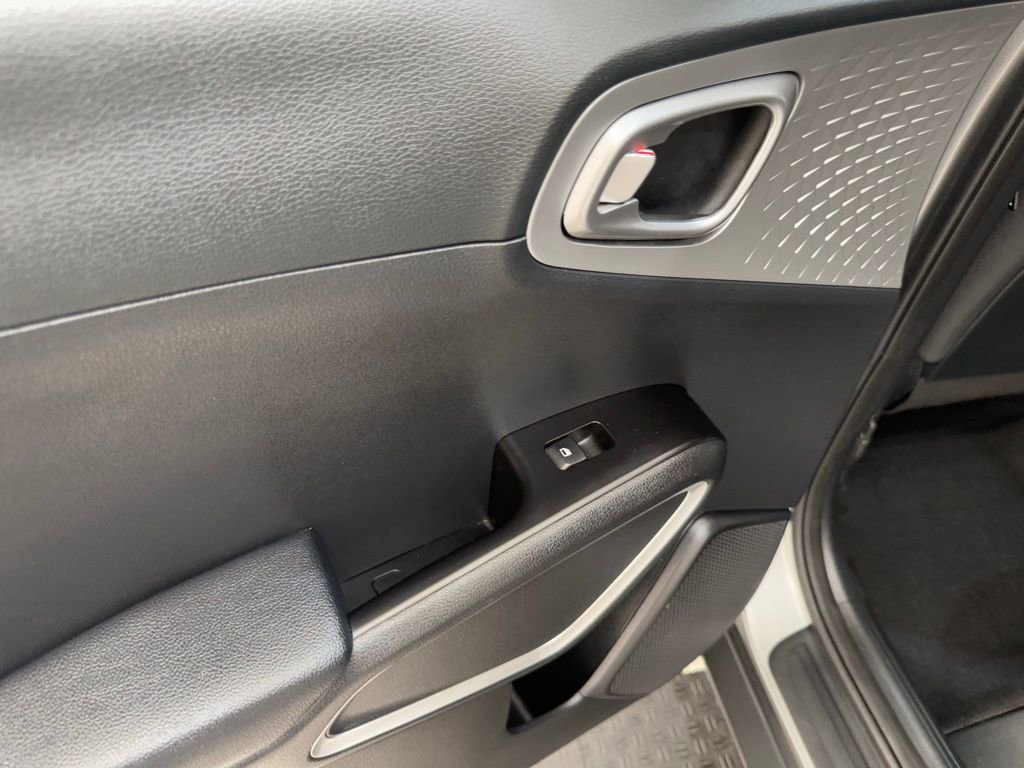 Used 2023 Kia Soul LX w/ Option Group 015 image 15