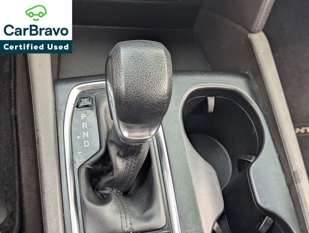 Used 2019 Hyundai Santa Fe SE FWD image 23