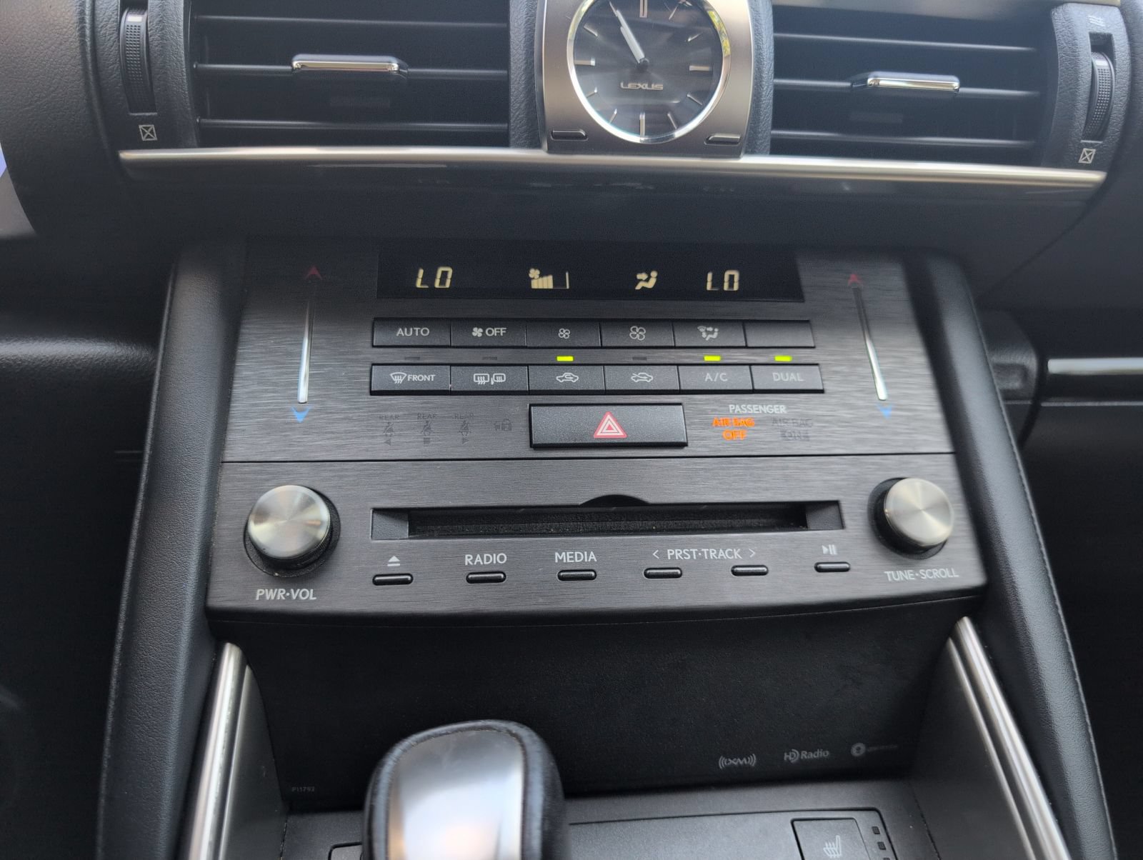 Used 2020 Lexus IS 300 w/ Premium Package RWD image 11