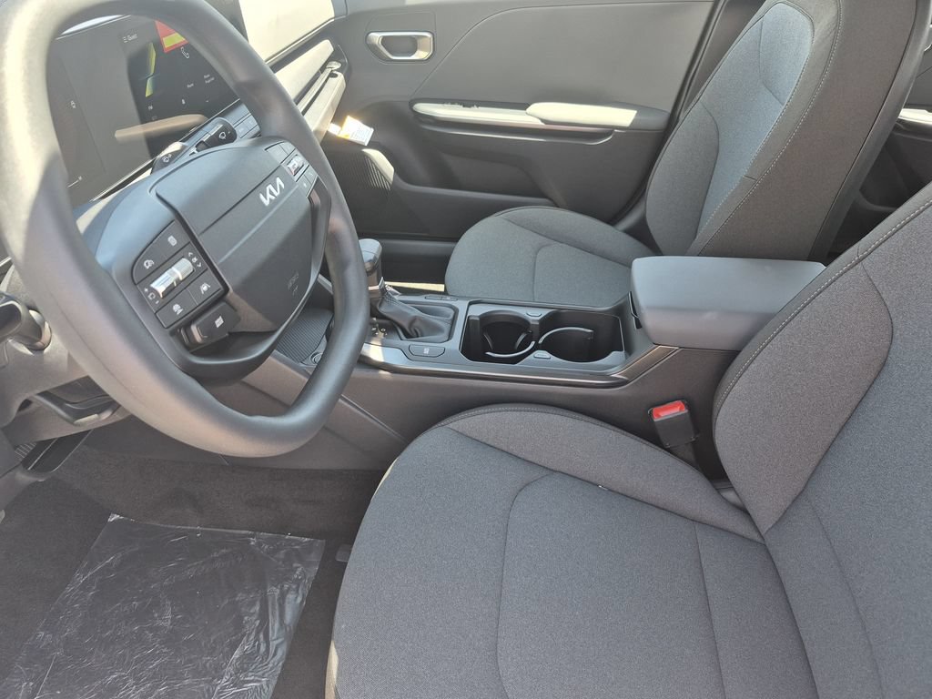 New 2026 Kia K4 FWD image 10