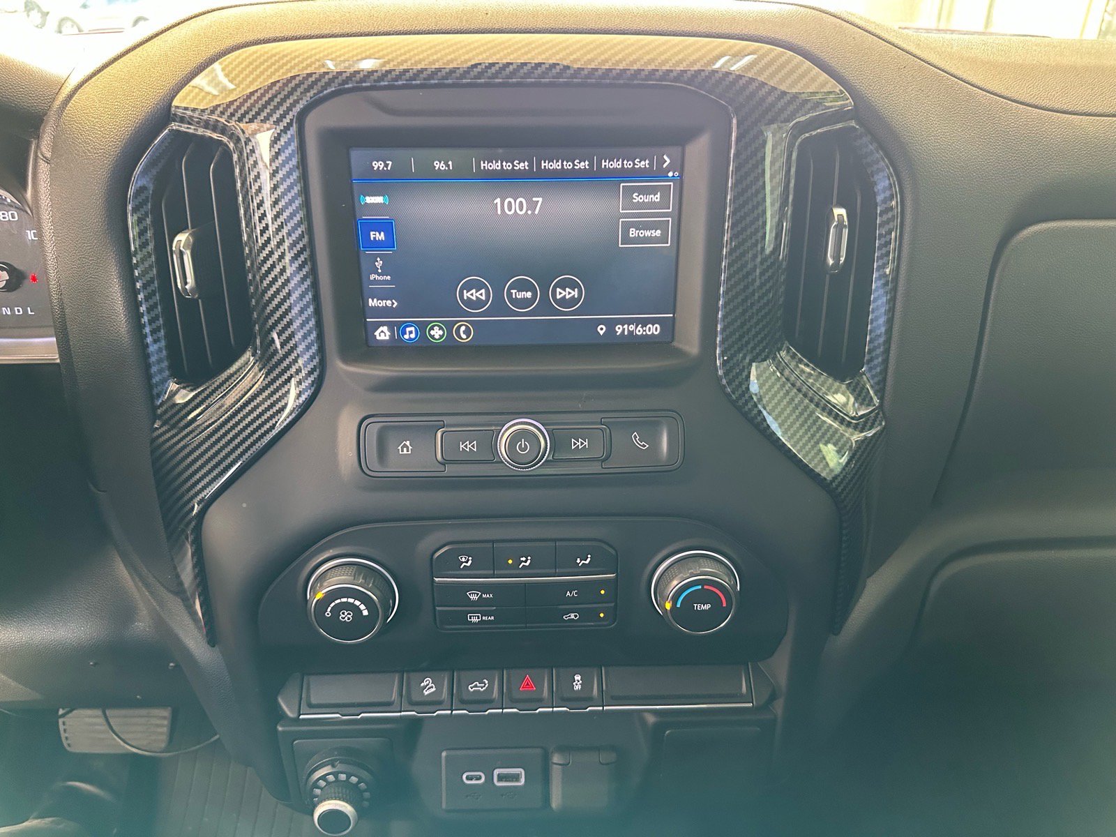 Used 2021 Chevrolet Silverado 1500 Custom Trail Boss w/ LPO, Dark Essentials Package AWD/4WD image 33