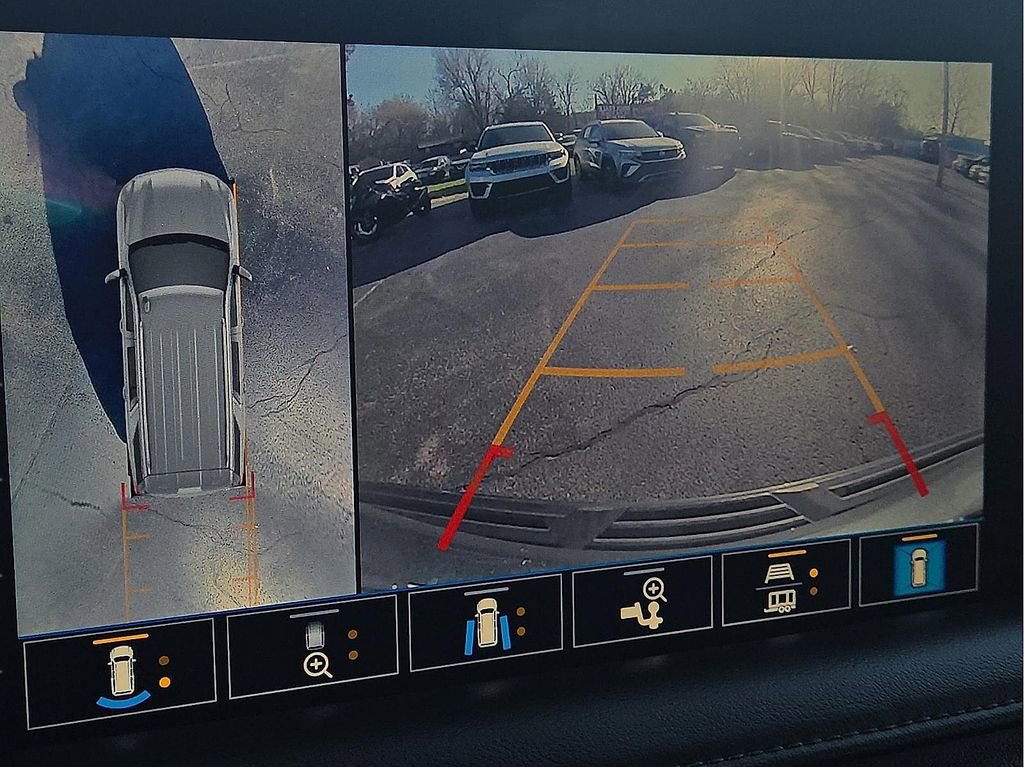 Used 2021 Chevrolet Tahoe Z71 w/ Z71 Signature Package image 15