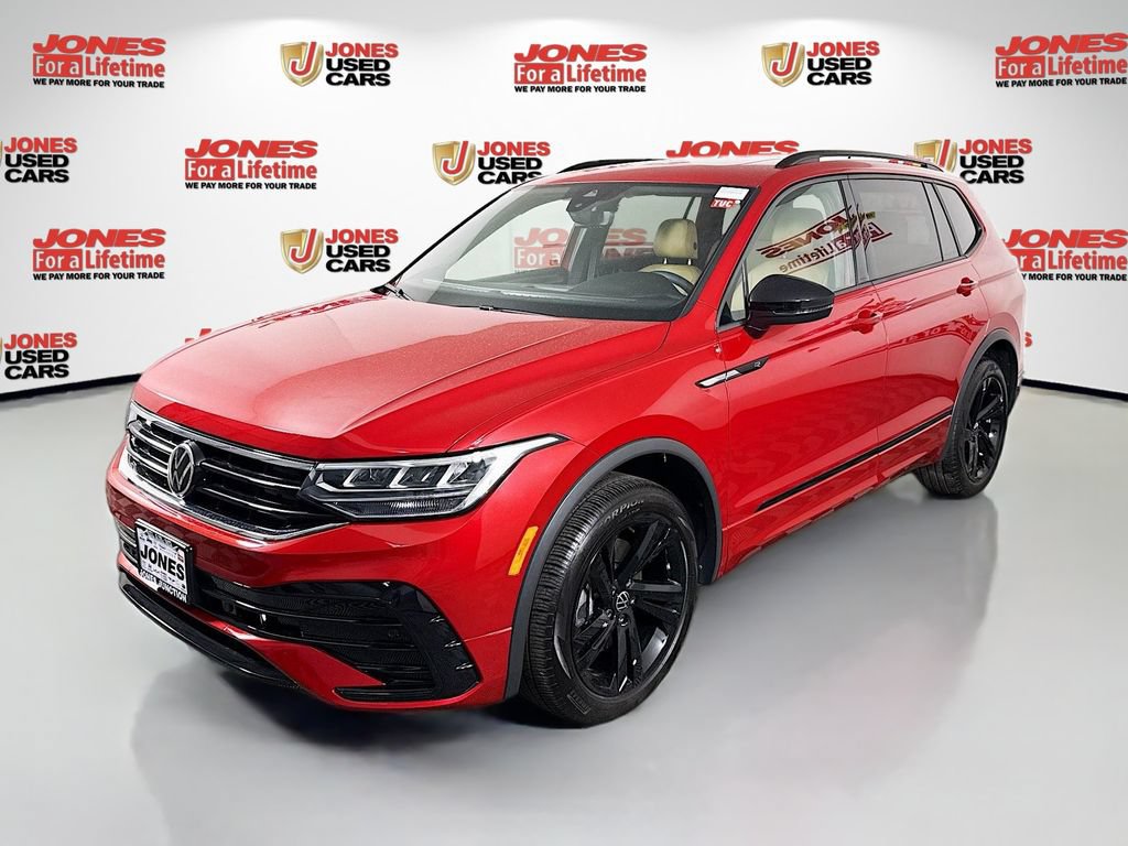 Used 2024 Volkswagen Tiguan SE R-Line AWD/4WD image 13