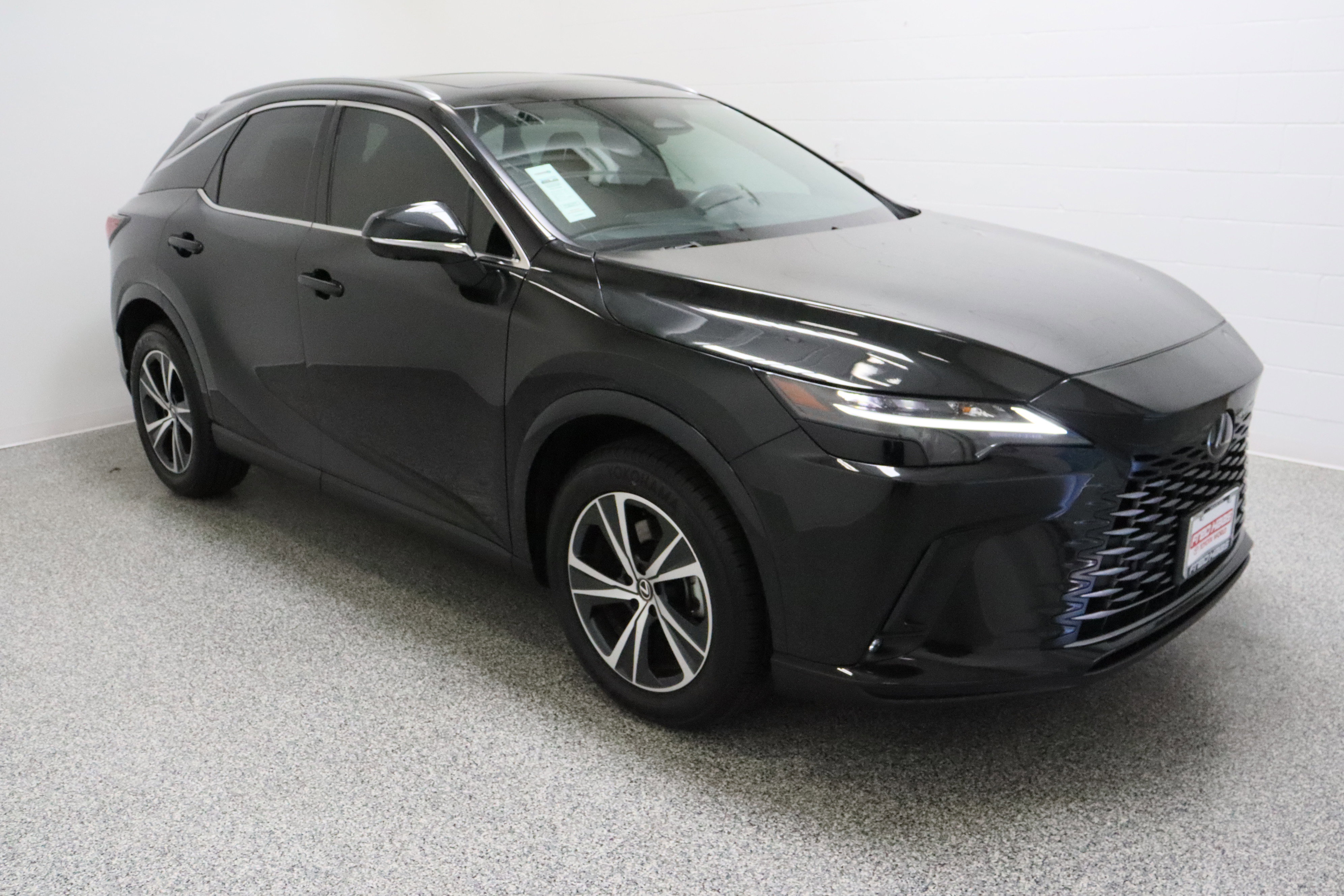 Used 2024 Lexus RX 350h w/ Convenience Package image 4