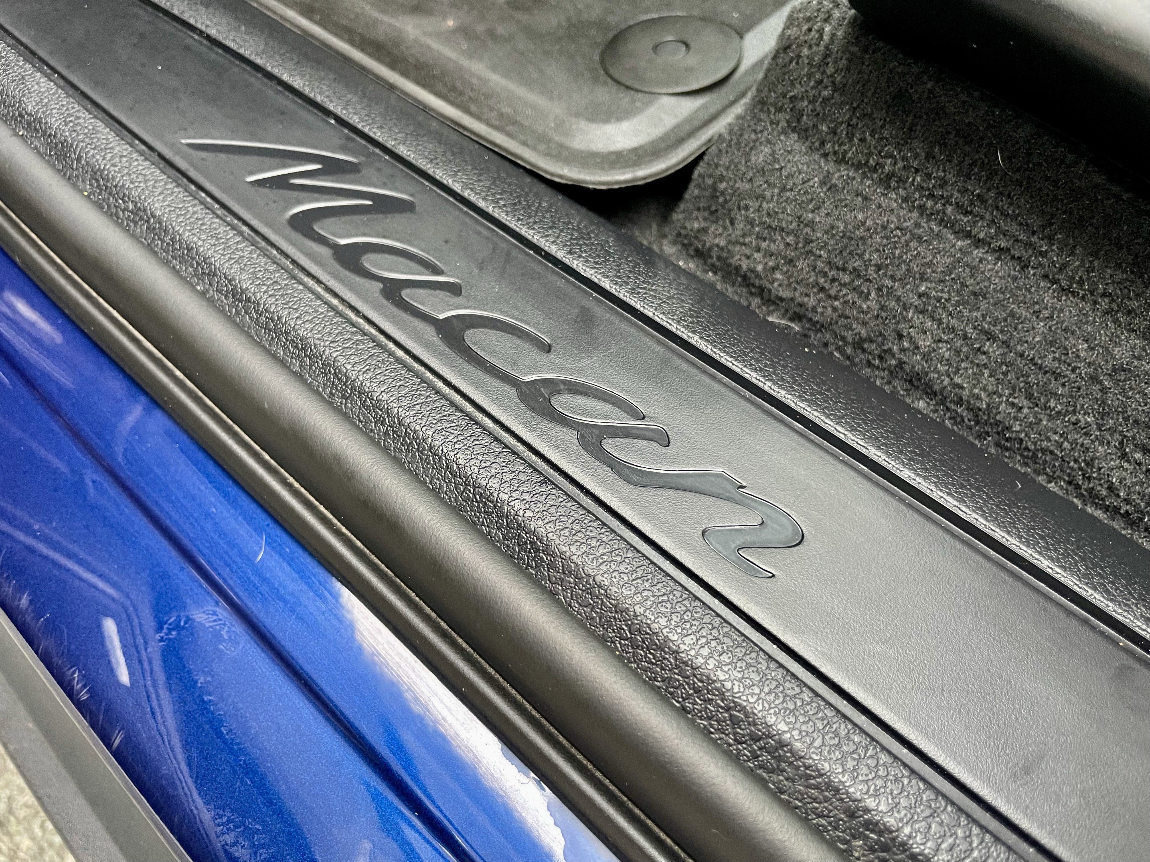 Used 2023 Porsche Macan Turbo image 33