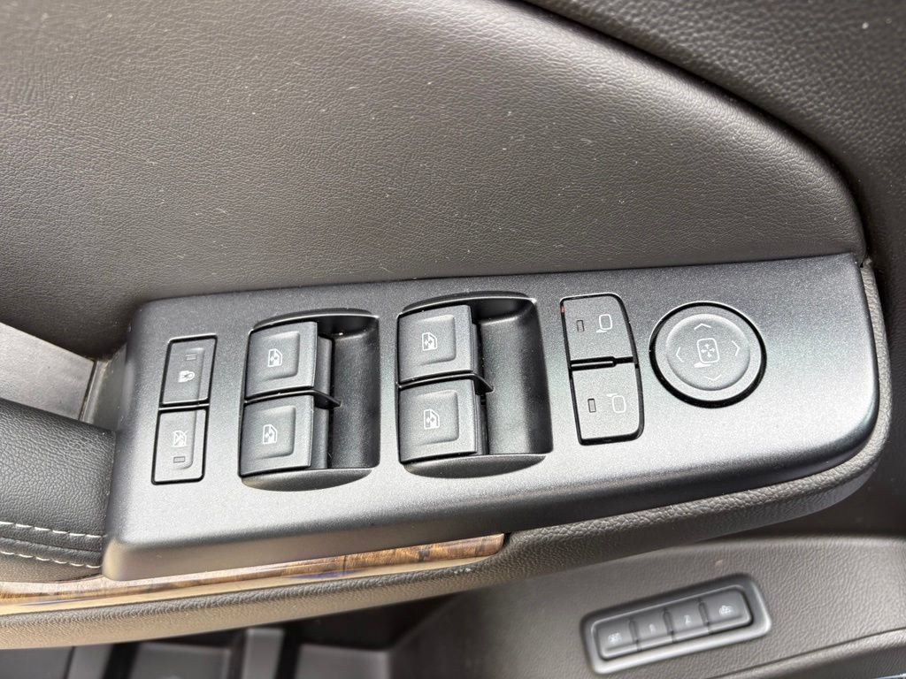 Used 2019 Chevrolet Tahoe LT AWD/4WD image 15