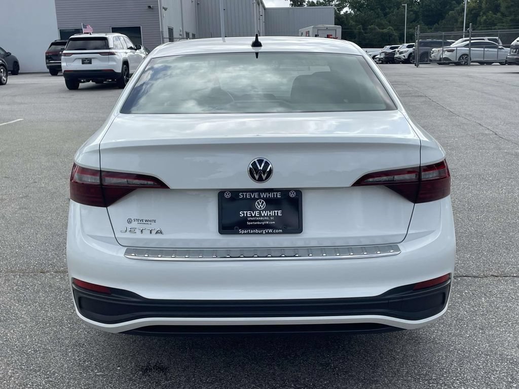 Certified 2024 Volkswagen Jetta Sport FWD image 6