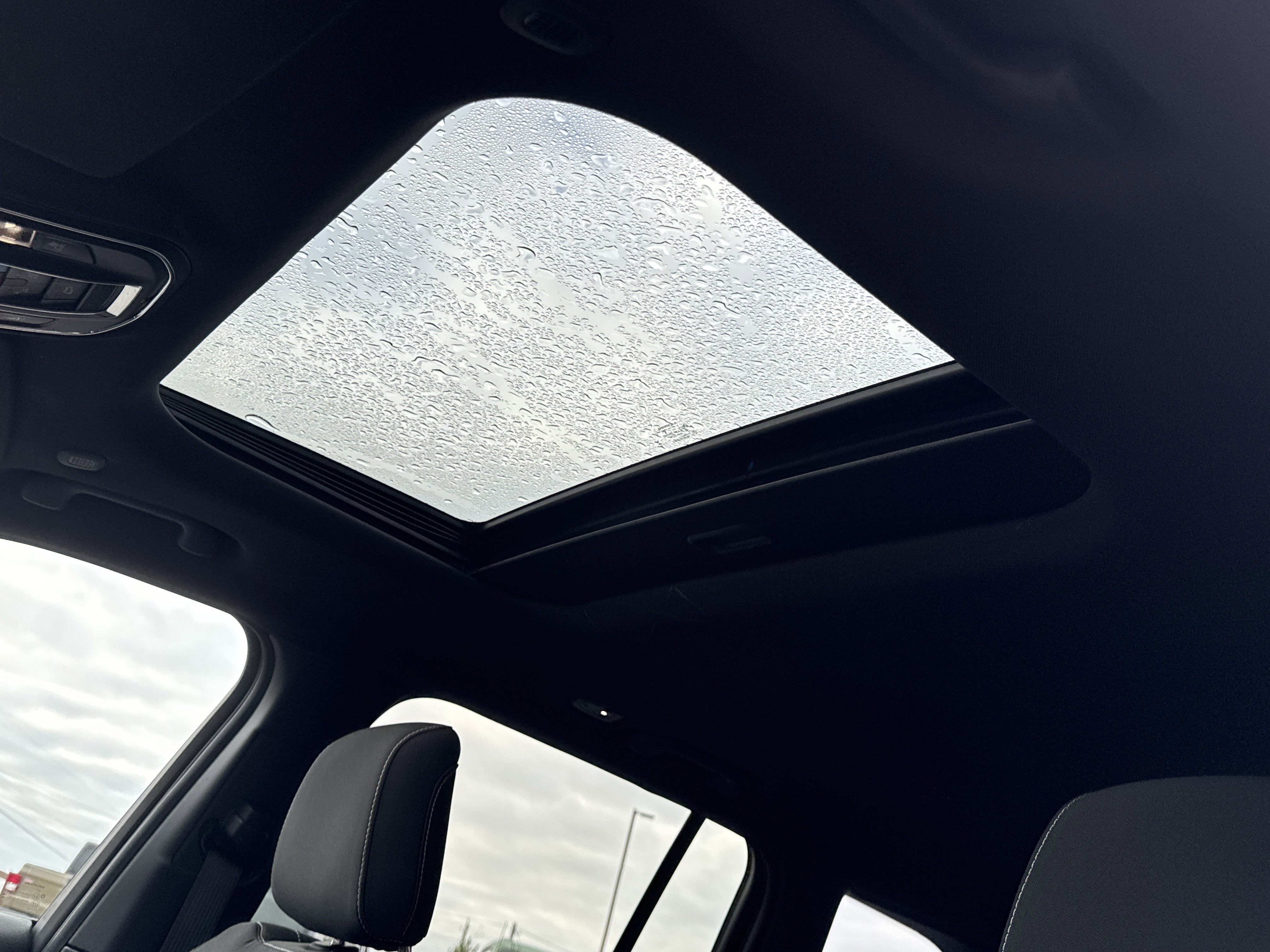 Used 2025 Jeep Grand Cherokee Laredo X w/ Luxury Tech Group I image 25