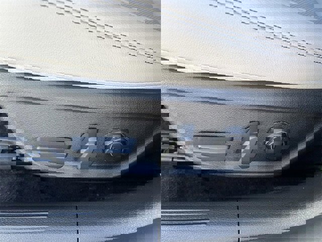 Used 2025 Genesis G70 2.5T image 21