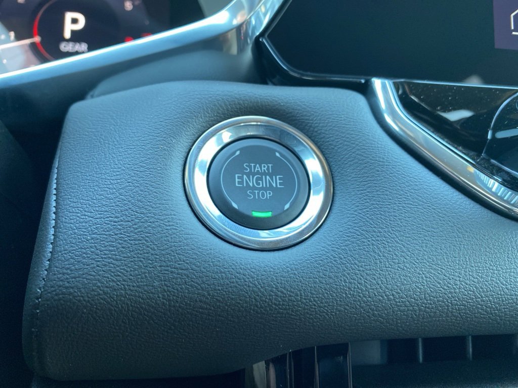New 2026 GMC Canyon Elevation w/ Convenience Package image 19